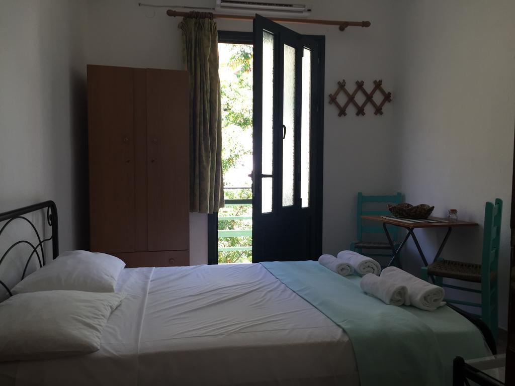 Icthyoessa Apartamento Ágios Kírykos Quarto foto